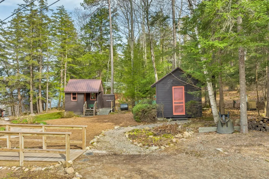 26 Lovejoy Lane Meredith NH 03253