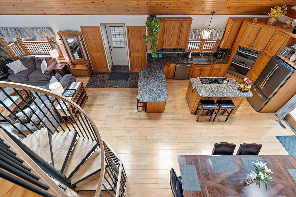 16 Margo Lane Tamworth NH 03817