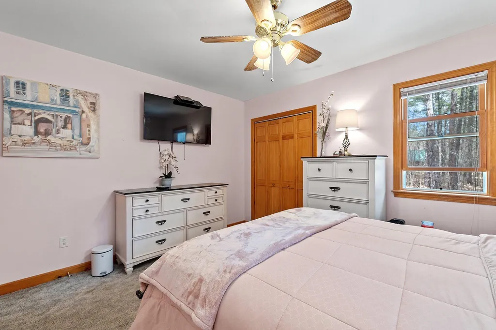 16 Margo Lane Tamworth NH 03817