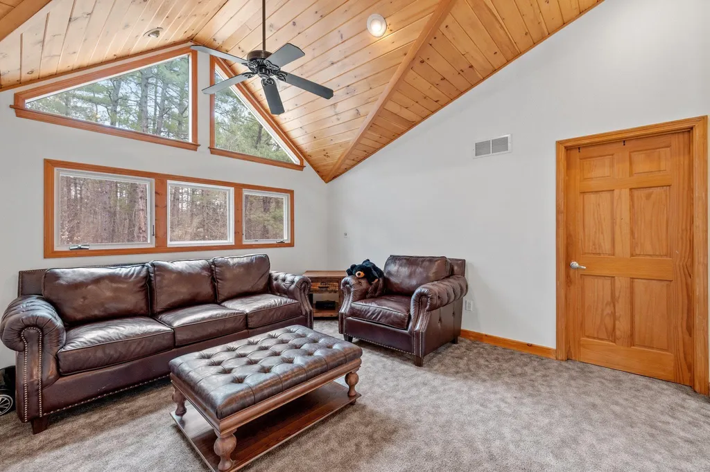 16 Margo Lane Tamworth NH 03817