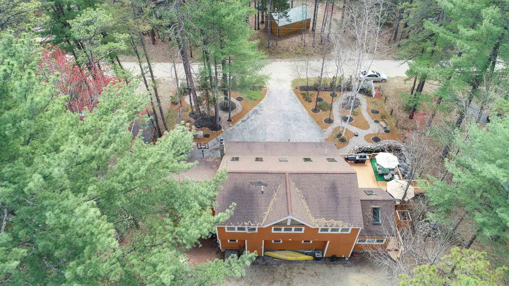 16 Margo Lane Tamworth NH 03817
