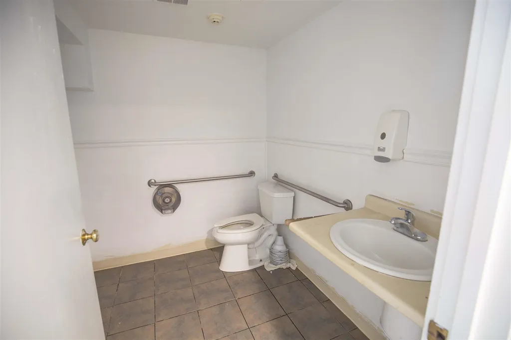 57 Rockingham Road Windham NH 03087