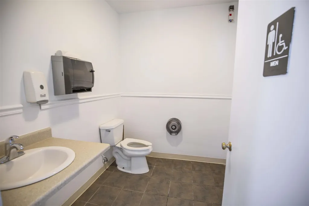 57 Rockingham Road Windham NH 03087
