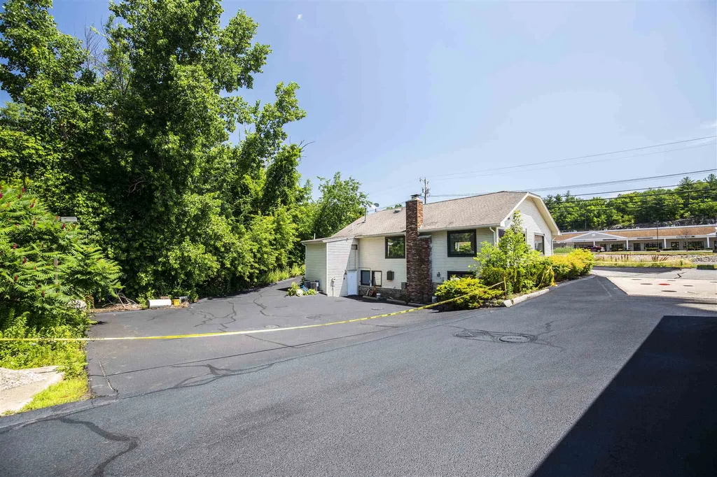 57 Rockingham Road Windham NH 03087