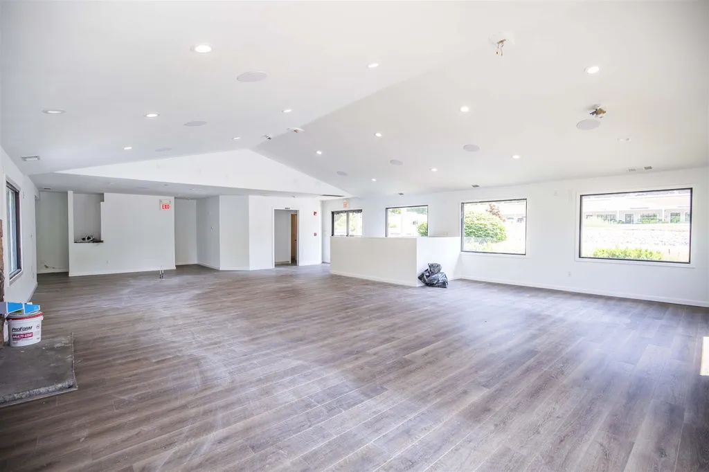 57 Rockingham Road Windham NH 03087