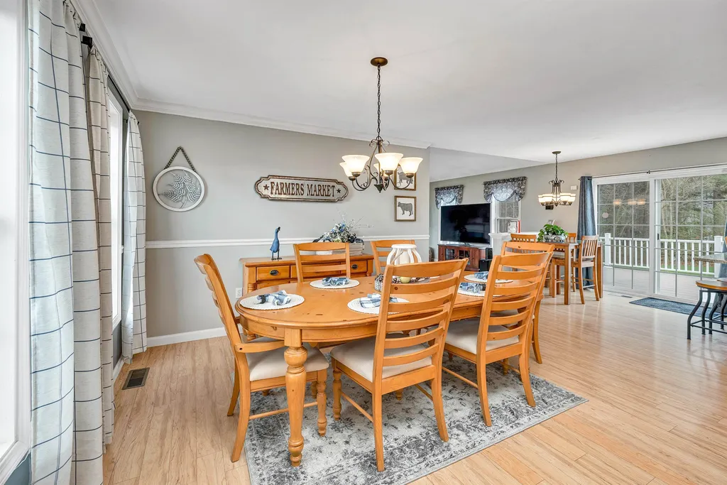 24 Whittier Road Merrimack NH 03054