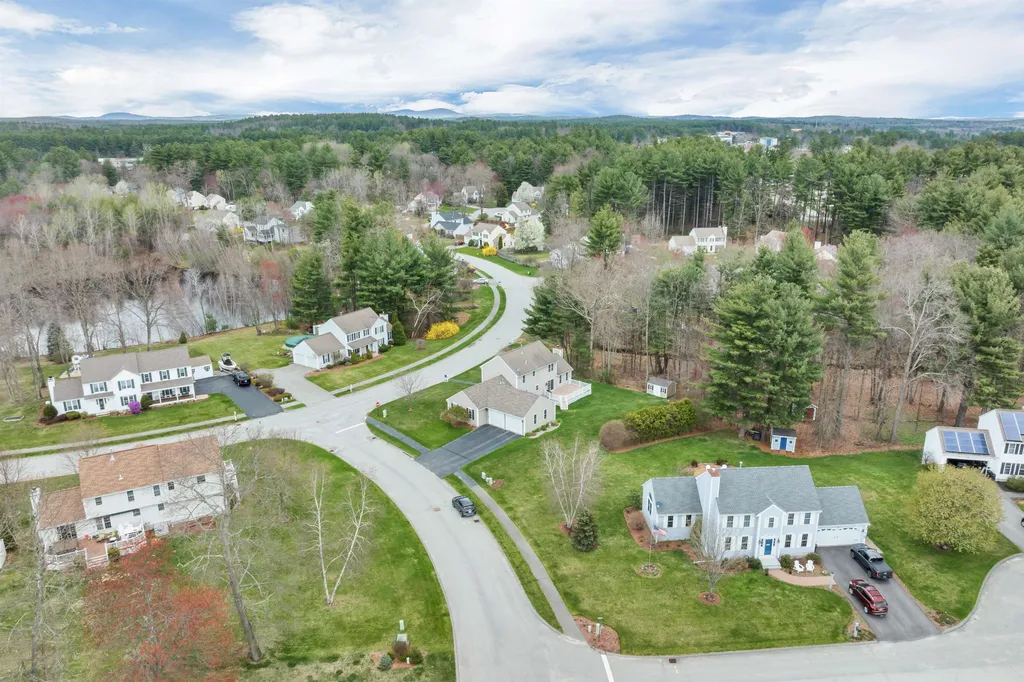 24 Whittier Road Merrimack NH 03054