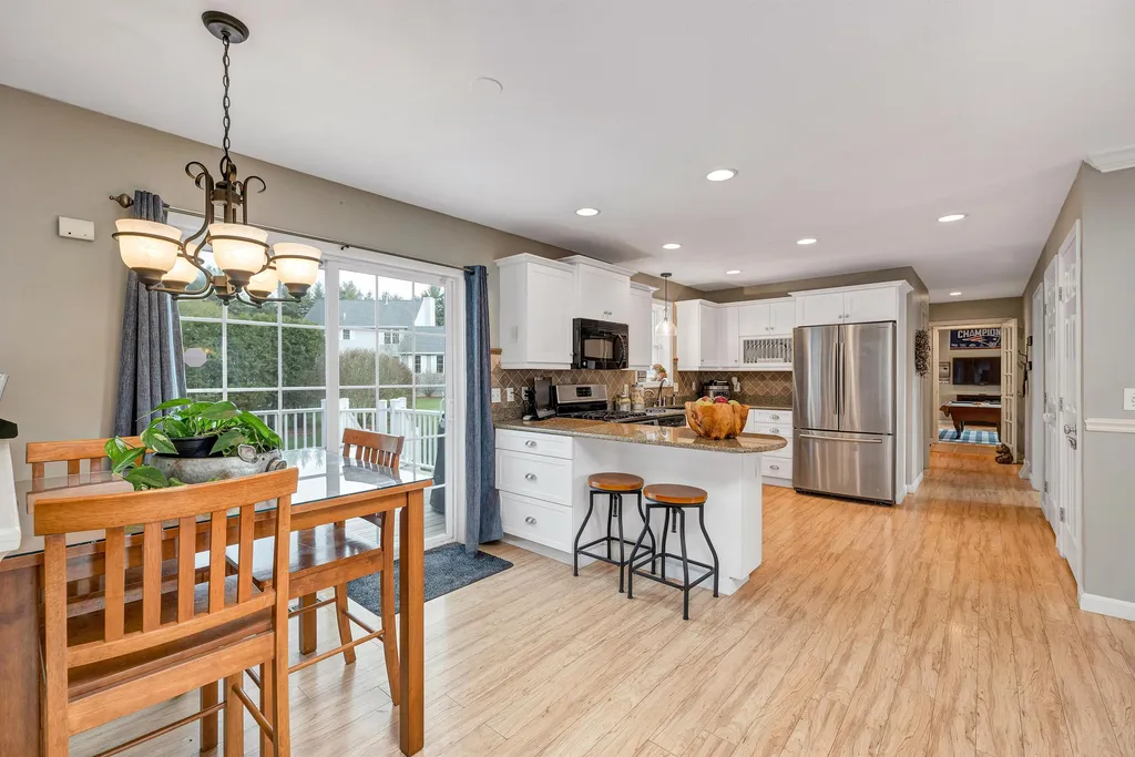 24 Whittier Road Merrimack NH 03054