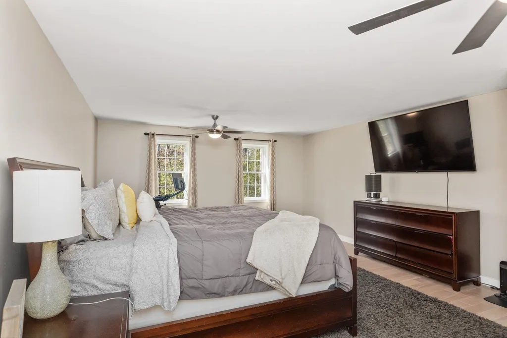 3 Lang Road Deerfield NH 03037