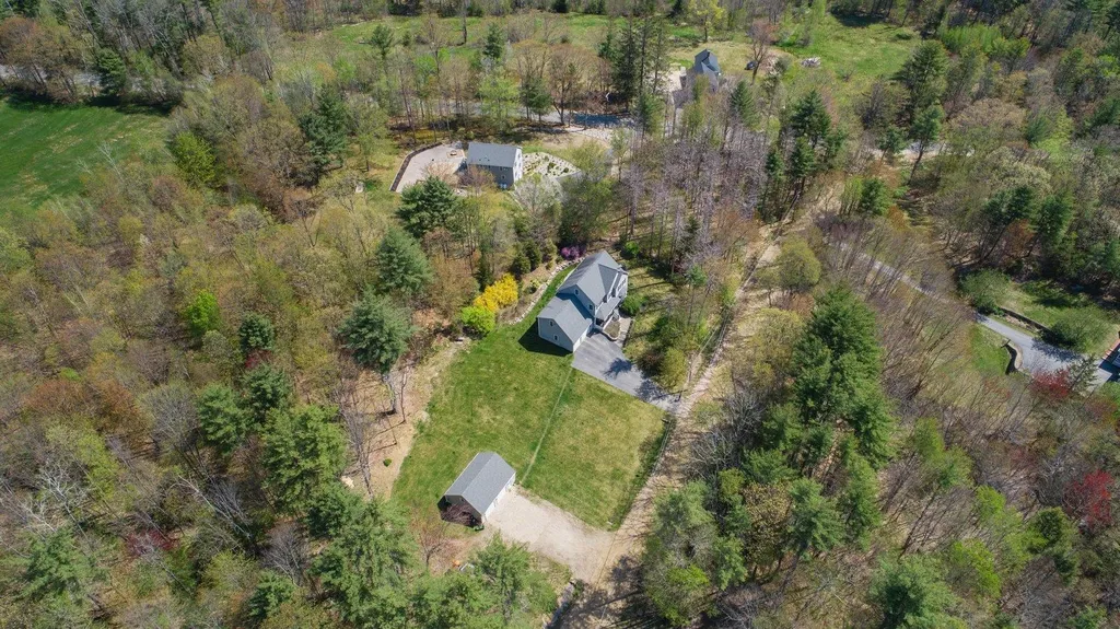 3 Lang Road Deerfield NH 03037