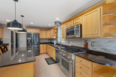 3 Lang Road Deerfield NH 03037