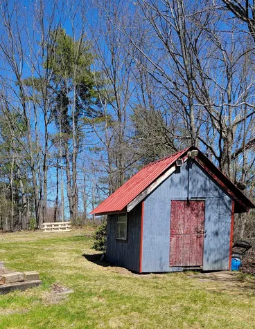 11 North Bennington Road Bennington NH 03442