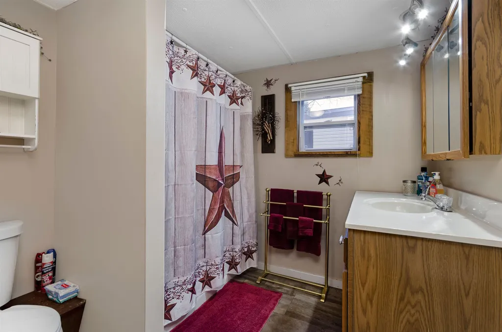 10 Pine Knoll Lane Lee NH 03861