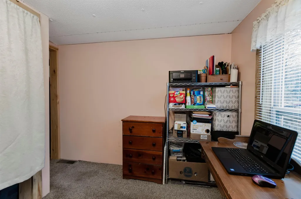 10 Pine Knoll Lane Lee NH 03861