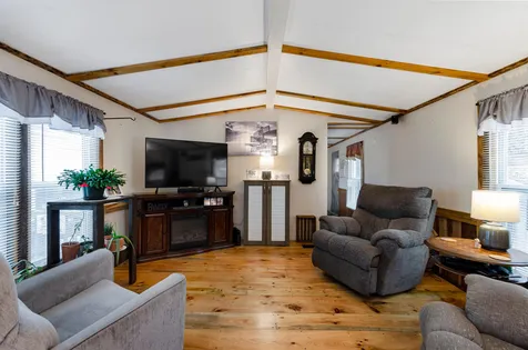 10 Pine Knoll Lane Lee NH 03861