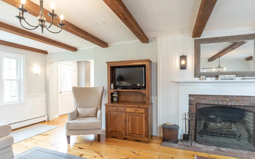 119 Wentworth Road Walpole NH 03608