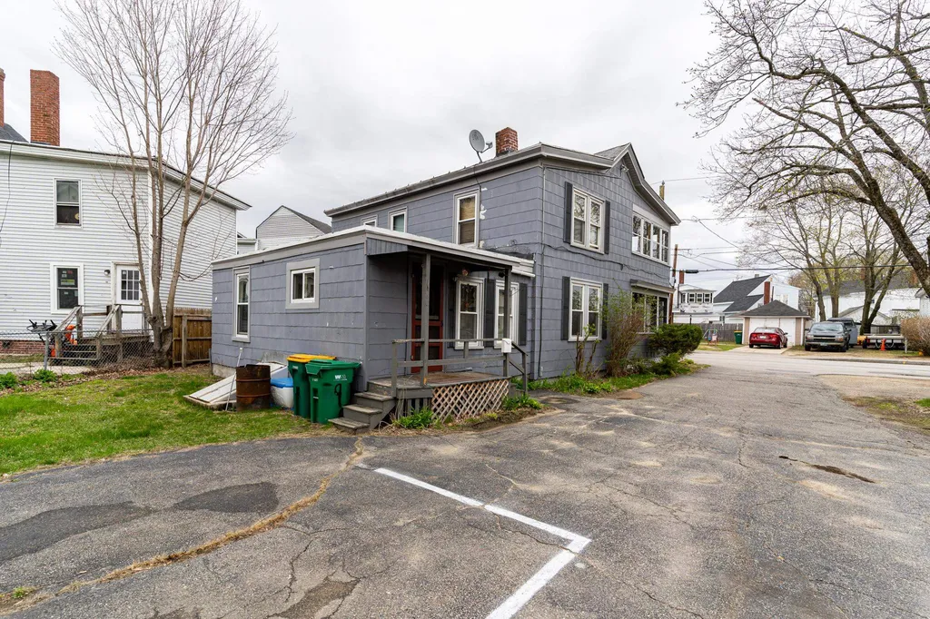 7 Pine Street Rochester NH 03867