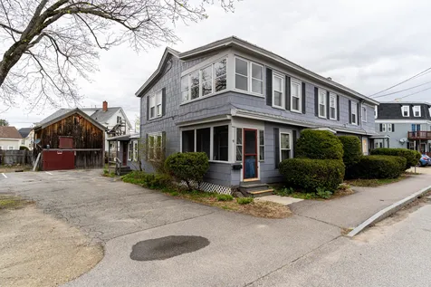 7 Pine Street Rochester NH 03867