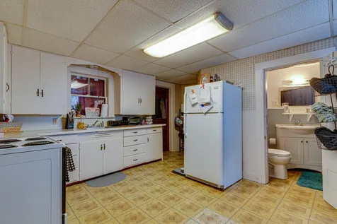 7 Pine Street Rochester NH 03867