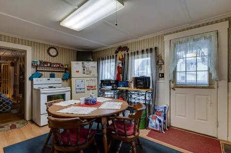 7 Pine Street Rochester NH 03867