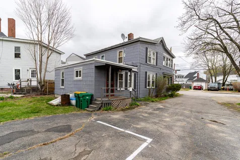 7 Pine Street Rochester NH 03867
