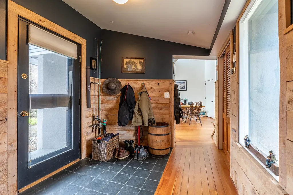 148 East Hill Road Woodstock VT 05071