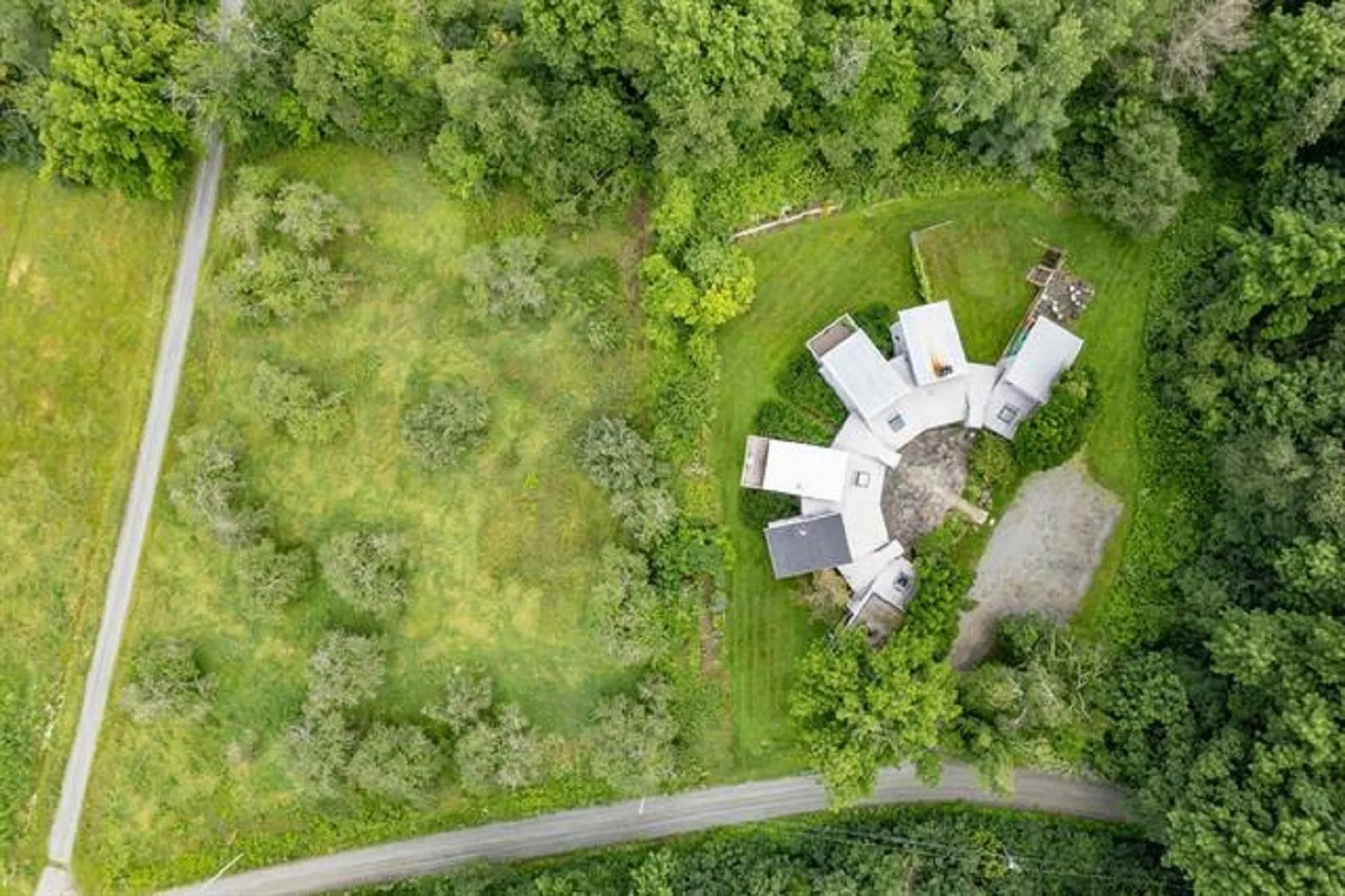 148 East Hill Road Woodstock VT 05071