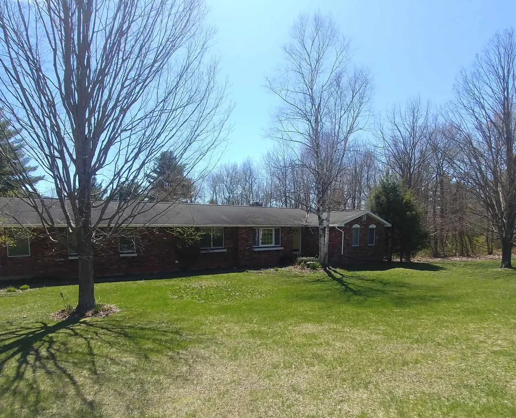 34 Southshire Drive Bennington VT 05201