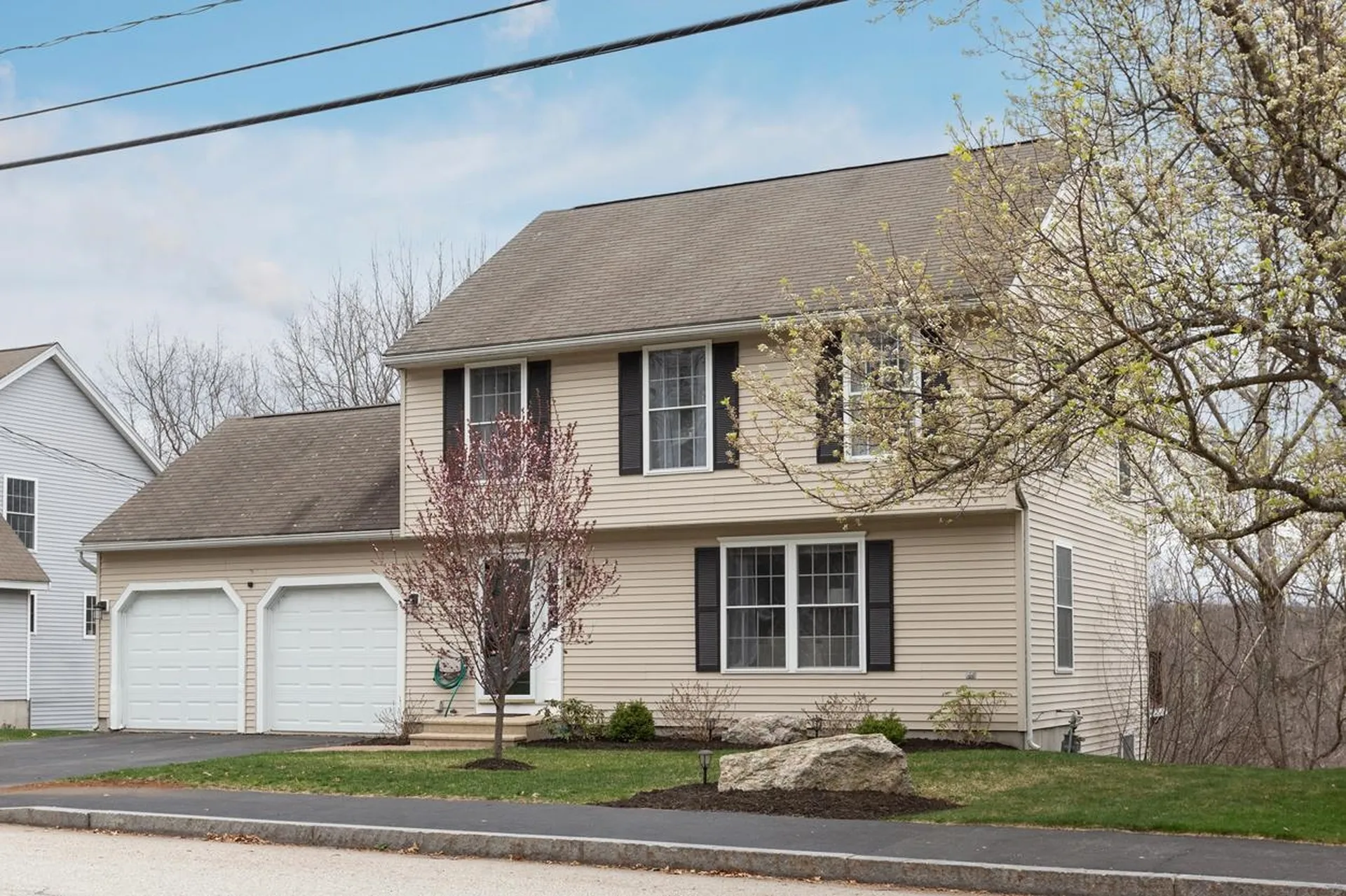 262 Wellington Hill Road Manchester NH 03104