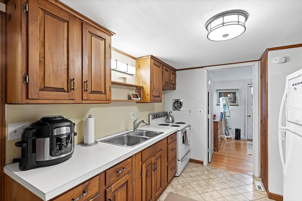 15 Ocean Road Greenland NH 03840