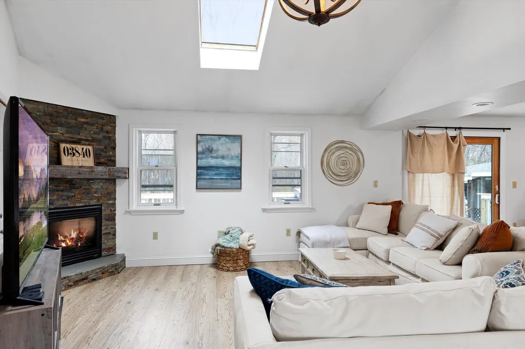 15 Ocean Road Greenland NH 03840