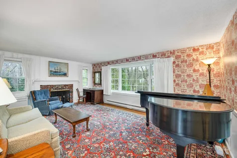 11 Fogg Drive Durham NH 03824