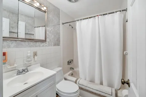 11 Fogg Drive Durham NH 03824