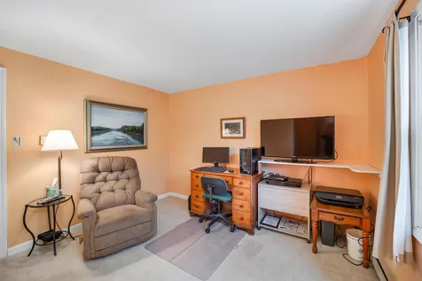 11 Fogg Drive Durham NH 03824