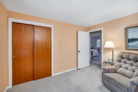 11 Fogg Drive Durham NH 03824