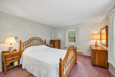 11 Fogg Drive Durham NH 03824
