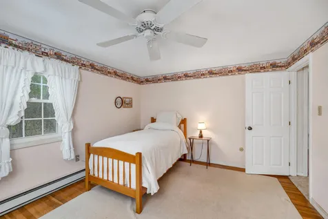 11 Fogg Drive Durham NH 03824