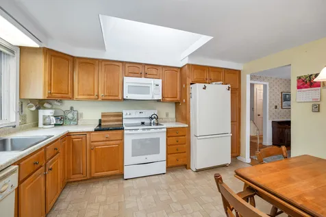11 Fogg Drive Durham NH 03824
