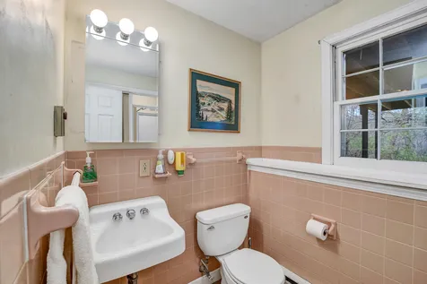 11 Fogg Drive Durham NH 03824