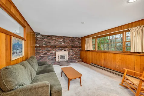 11 Fogg Drive Durham NH 03824
