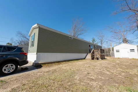 52 Longmeadow Drive Concord NH 03301