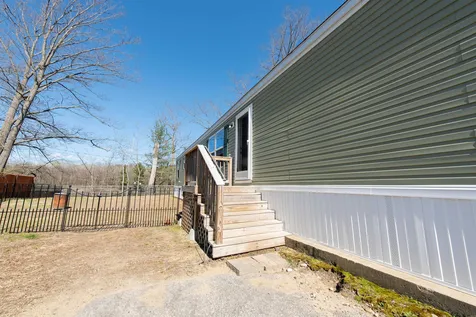 52 Longmeadow Drive Concord NH 03301