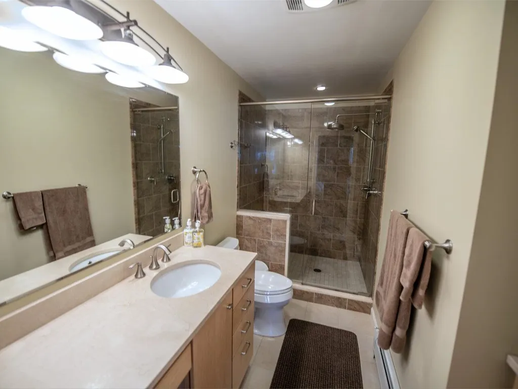 40 Northshore Drive Burlington VT 05408