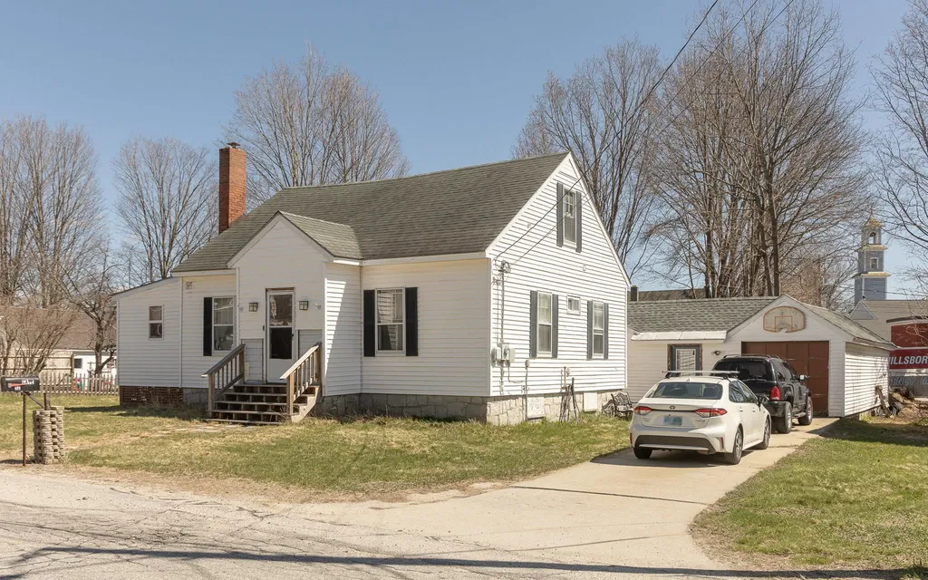 12 Myrtle Street Hillsborough NH 03244