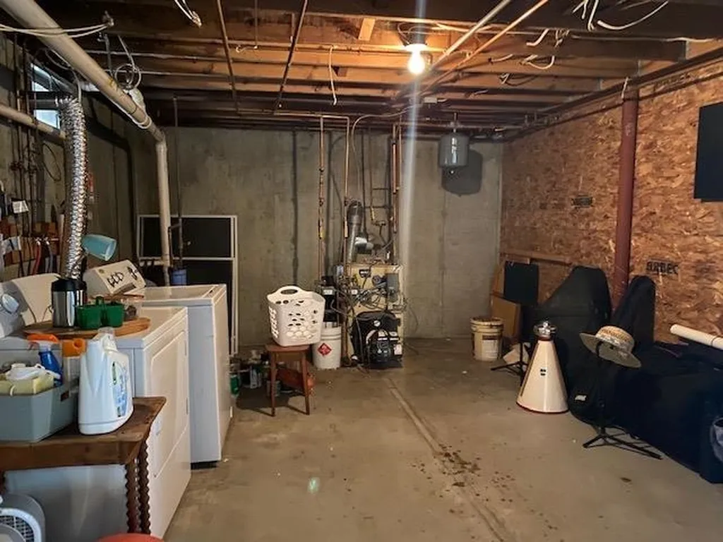 47 Fox Run Road Hinsdale NH 03451