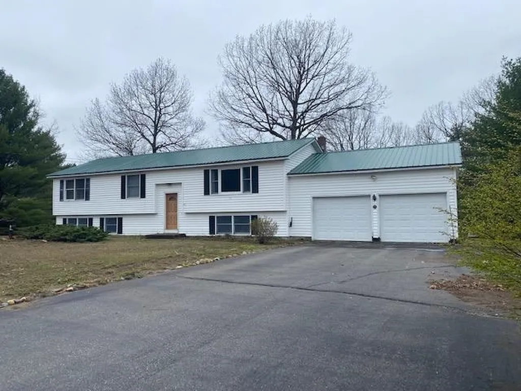 47 Fox Run Road Hinsdale NH 03451