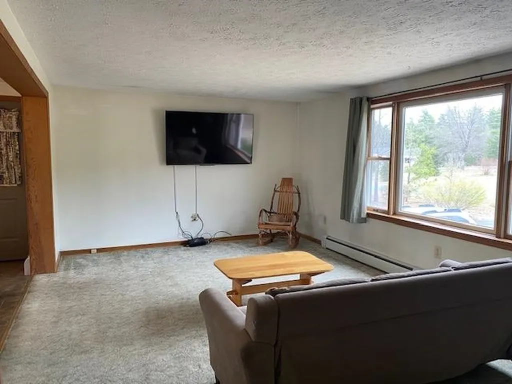 47 Fox Run Road Hinsdale NH 03451