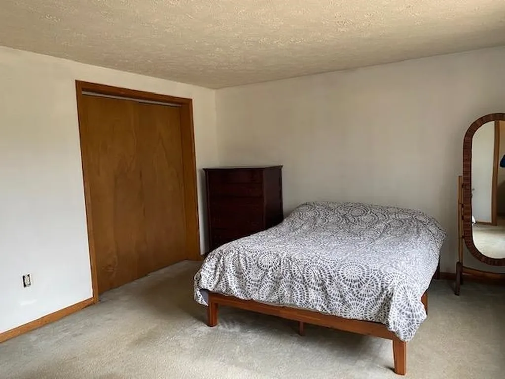 47 Fox Run Road Hinsdale NH 03451