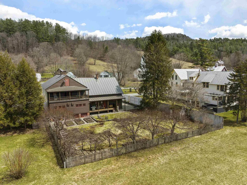 7 Brook Road Strafford VT 05072