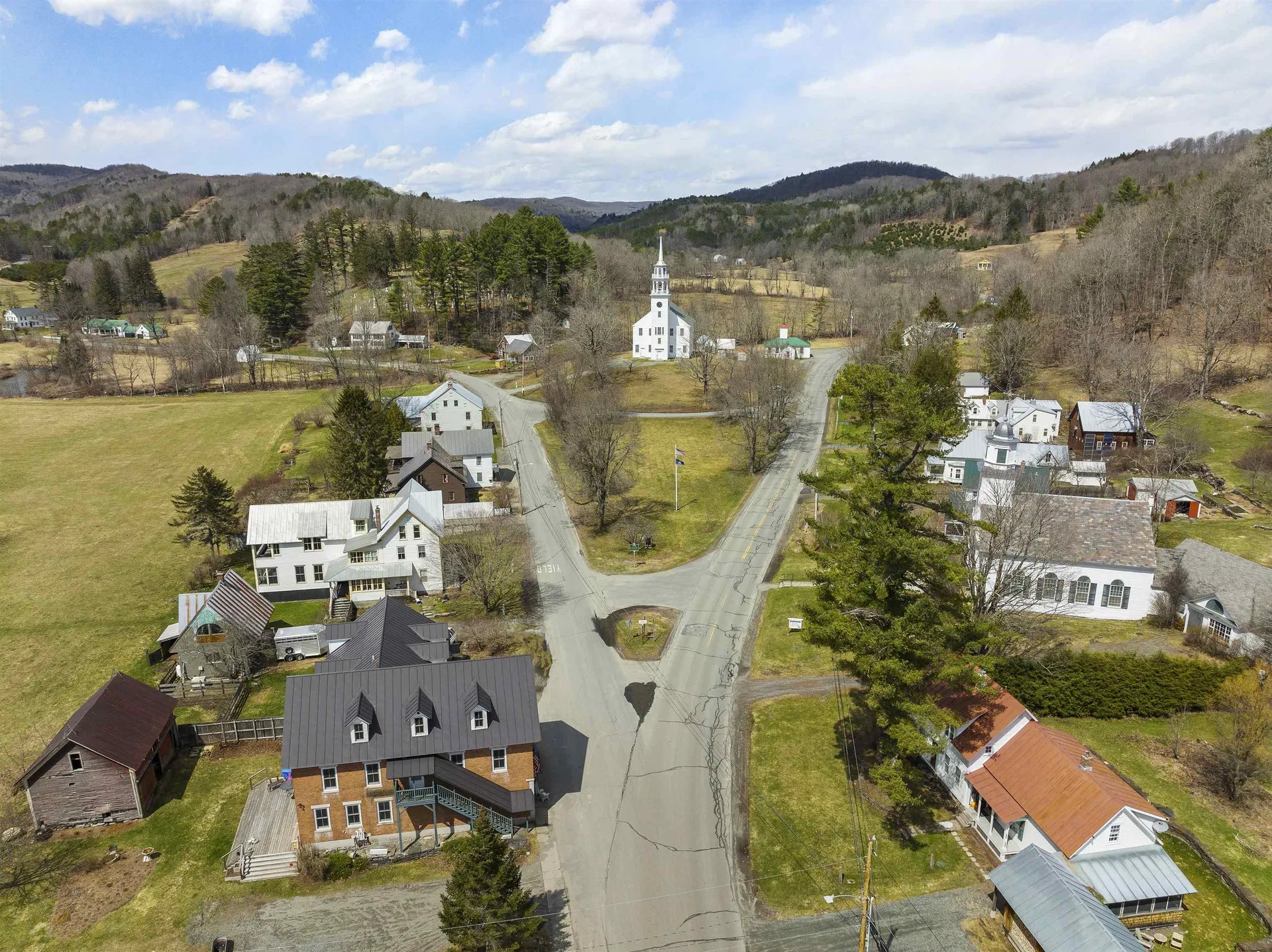 7 Brook Road Strafford VT 05072